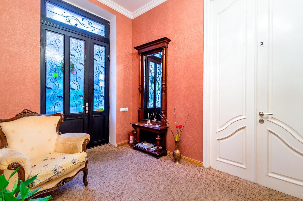 V Park Hotel Тбилиси Екстериор снимка