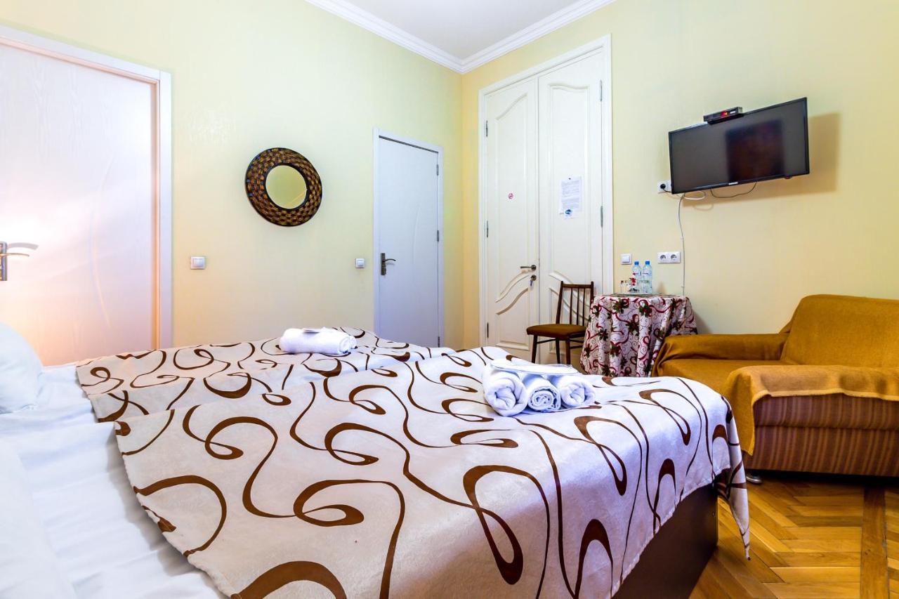 V Park Hotel Тбилиси Екстериор снимка