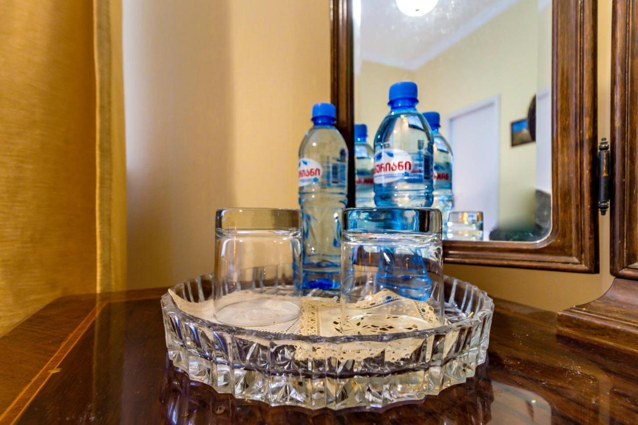 V Park Hotel Тбилиси Екстериор снимка